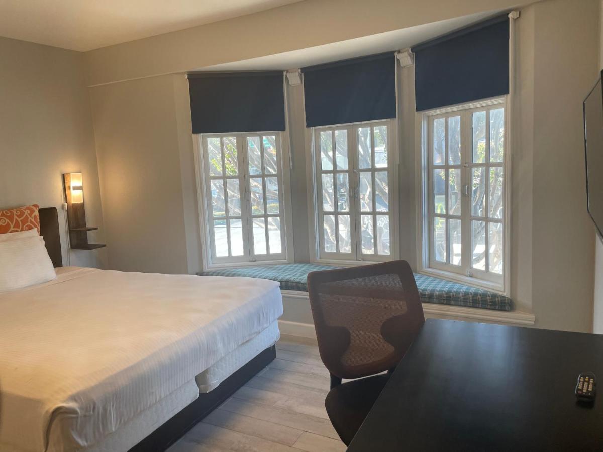 Mini-hôtel Marina 2*